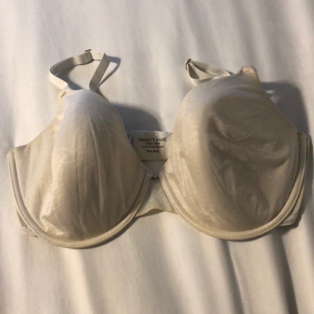 Vanity Fair off white bra 36DD